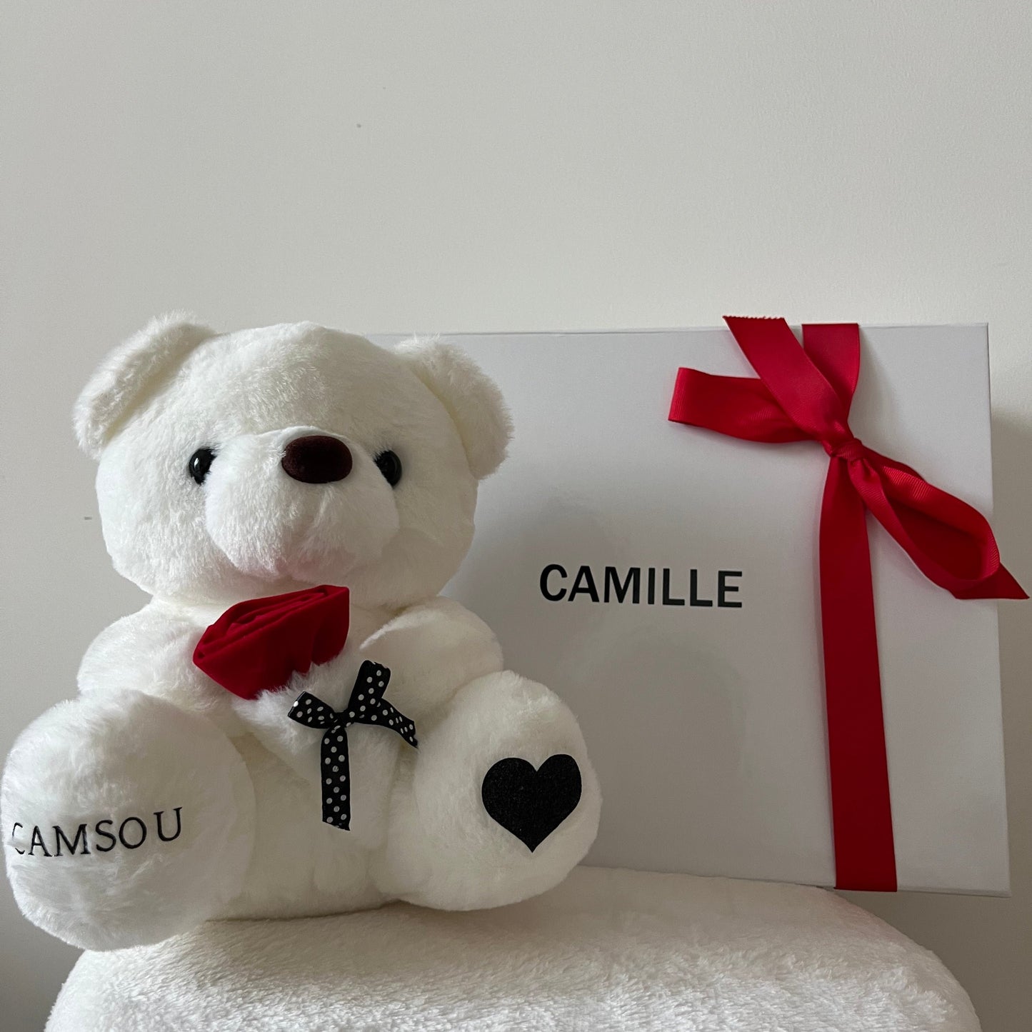Box personnalisée - Someone Loves You®